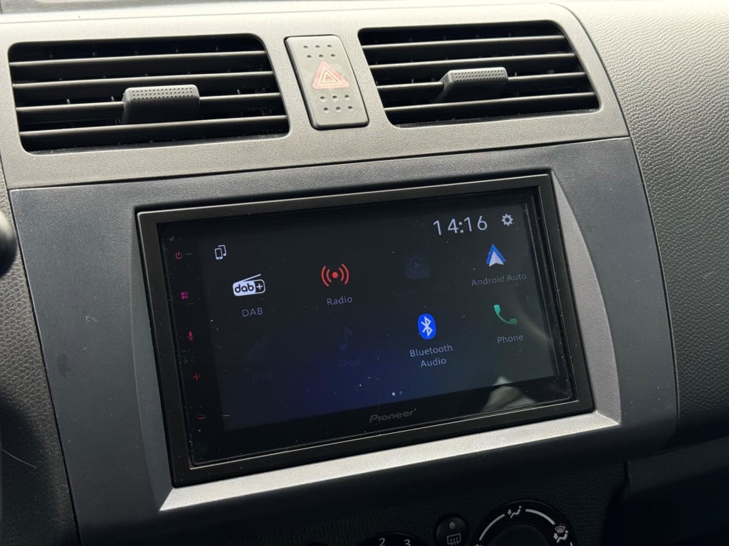 Suzuki Swift 1.3 exclusive* airco * 5drs * carplay