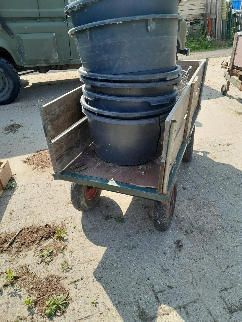 4 wielige handtrekwagen grote bolderwagen