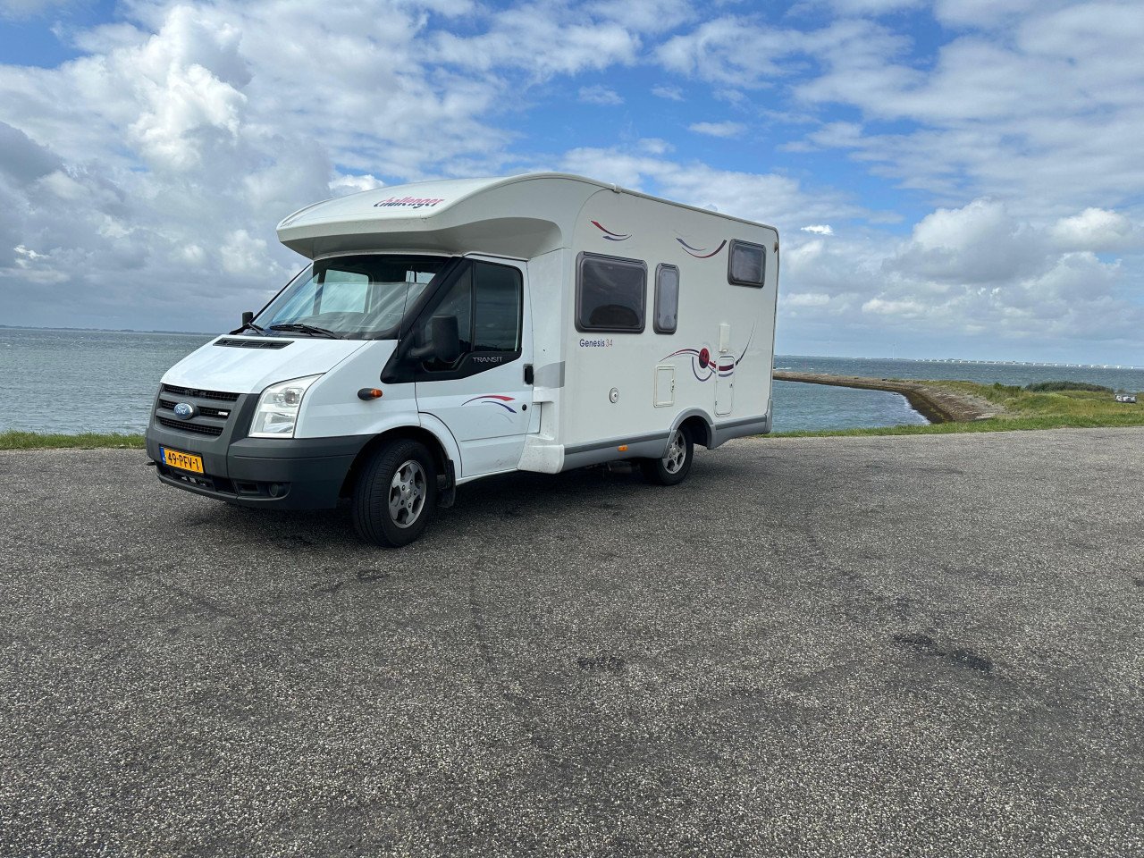 Camper