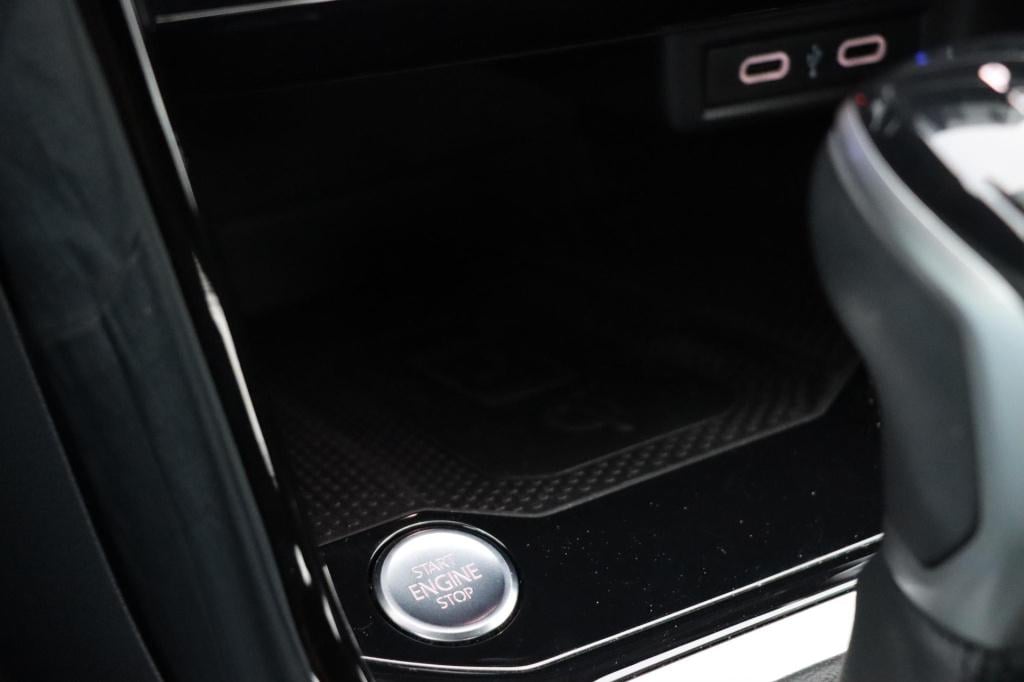 Volkswagen T-roc 1.5 tsi r-line