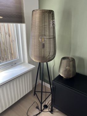 Barzio vloerlamp en tafellamp set