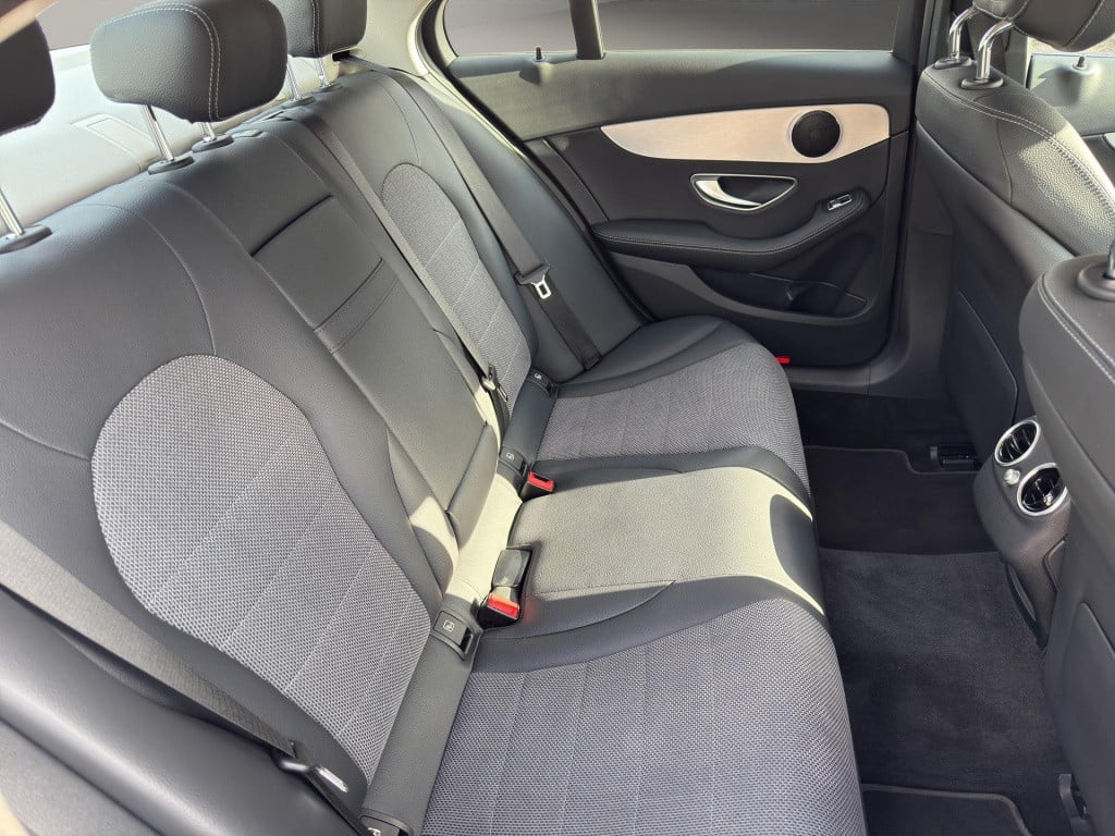 Mercedes-Benz C-Klasse c 180 business solution auto | navigatie | half lede