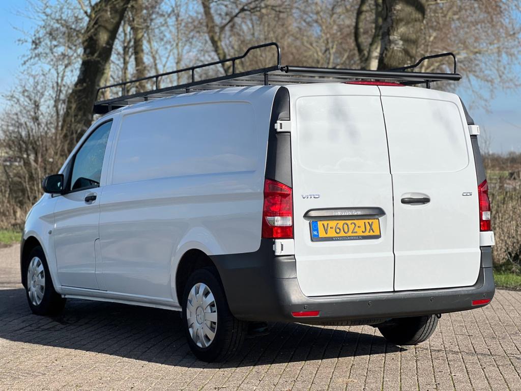 Mercedes-Benz Vito 111 cdi functional lang // kastinrichting
