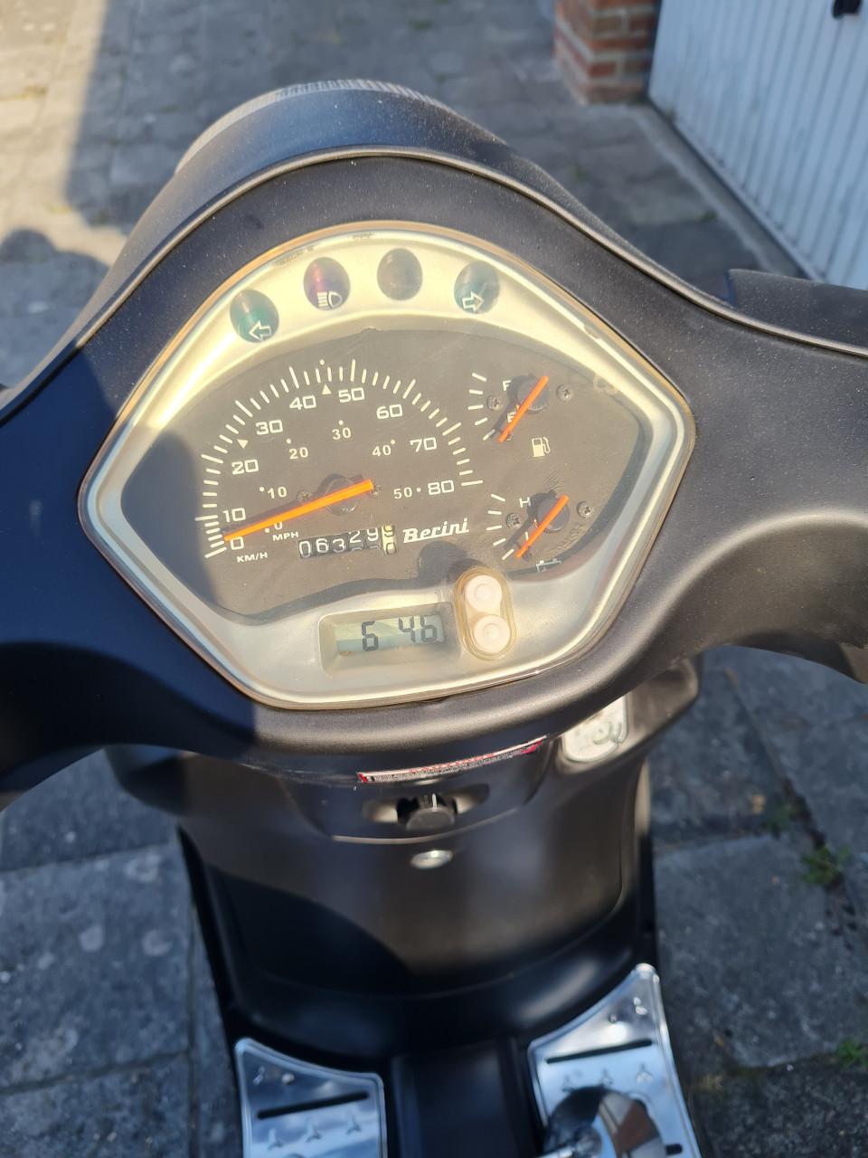 Berini napoli ll Brom scooter