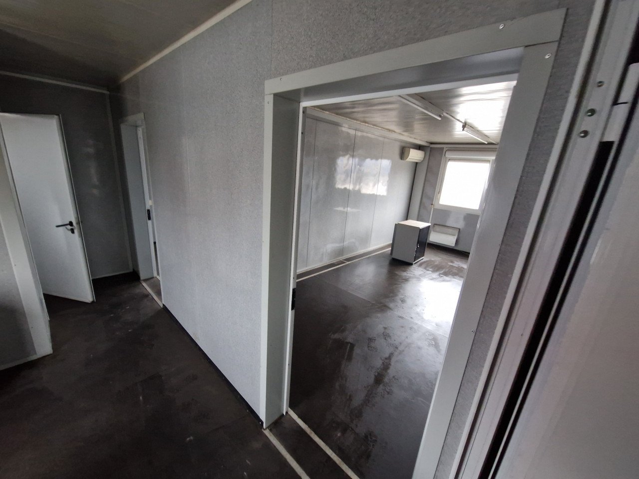 Woonunit / tijdelijke woning / kantoorunit 12x9m 108m2