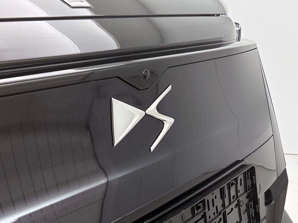 Ds Onbekend no 8 pallas black edition | pack tech |
