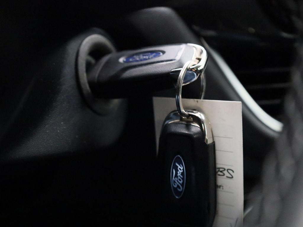 Ford Puma 1.0 ecoboost hybrid titanium | navigatie | stoel/stuur verwarming