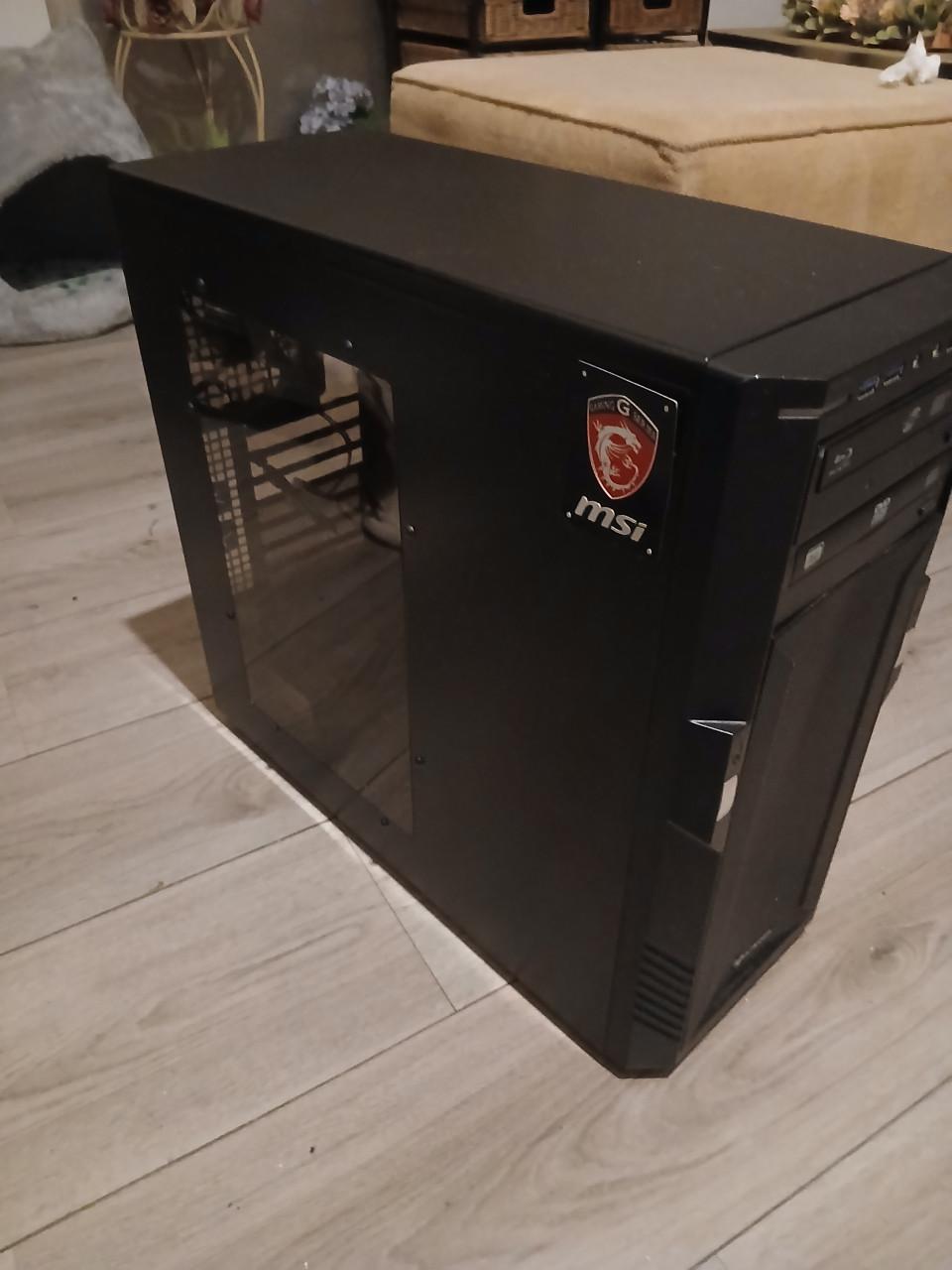 Game pc behuizing plus extra's