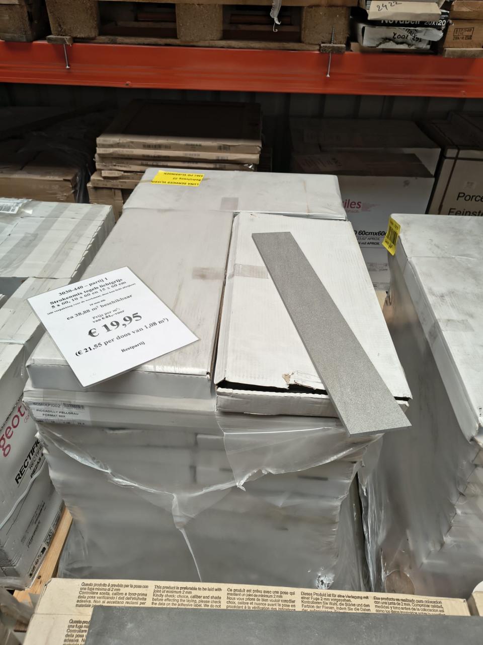 3030-440 Strokenmix tegels, grijs, 3 maten per doos, prijs per m²