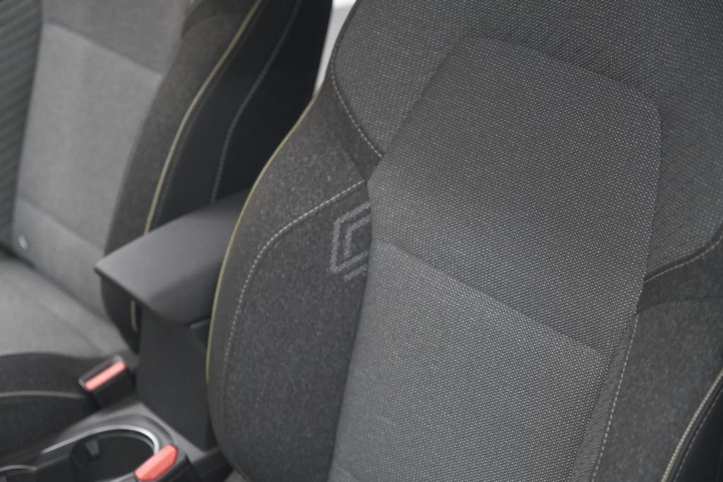 Renault Captur 1.3 mild hybrid 160 techno | trekhaak | pack winter | camera