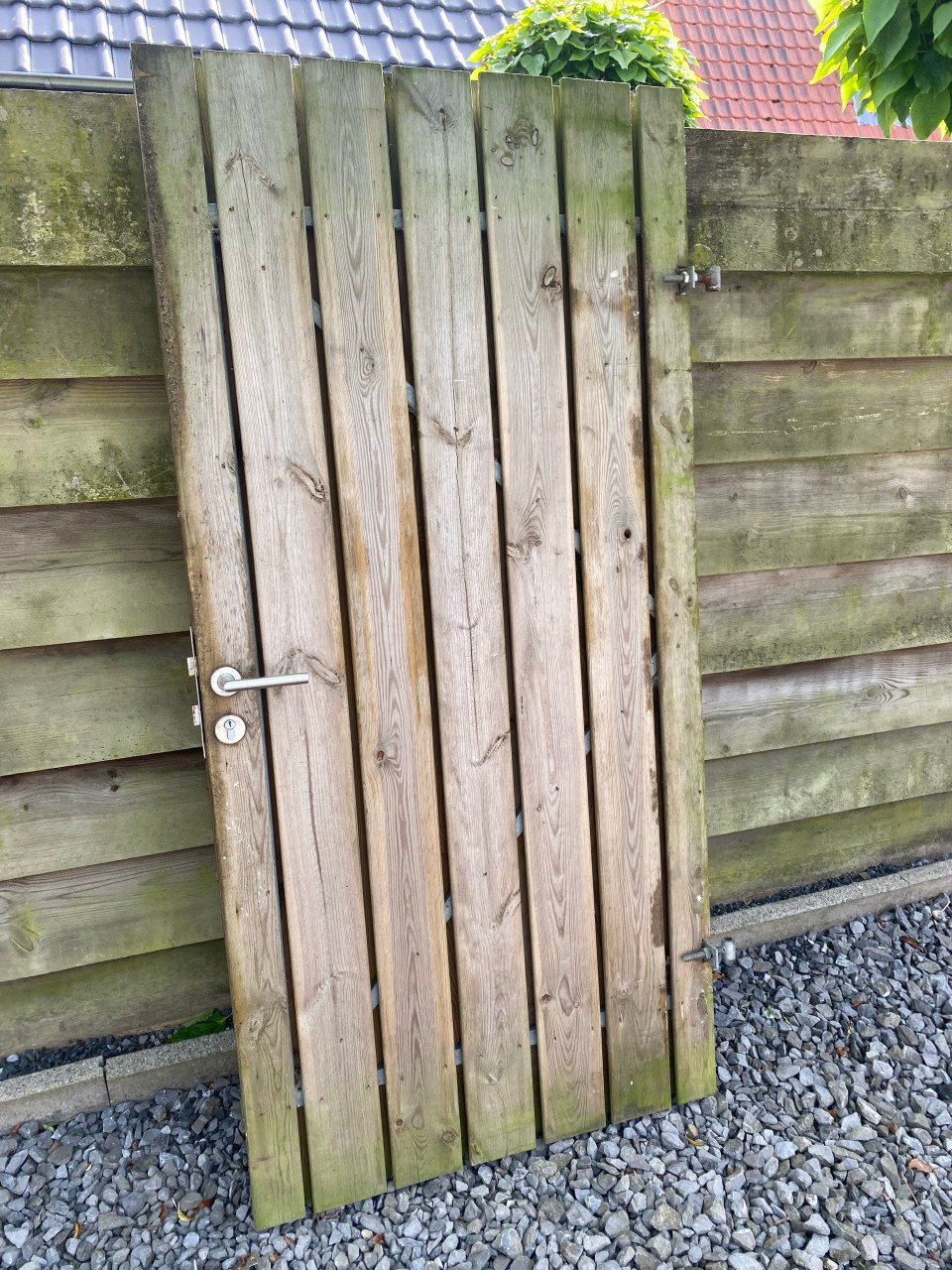 Poortdeur douglas met stalen frame