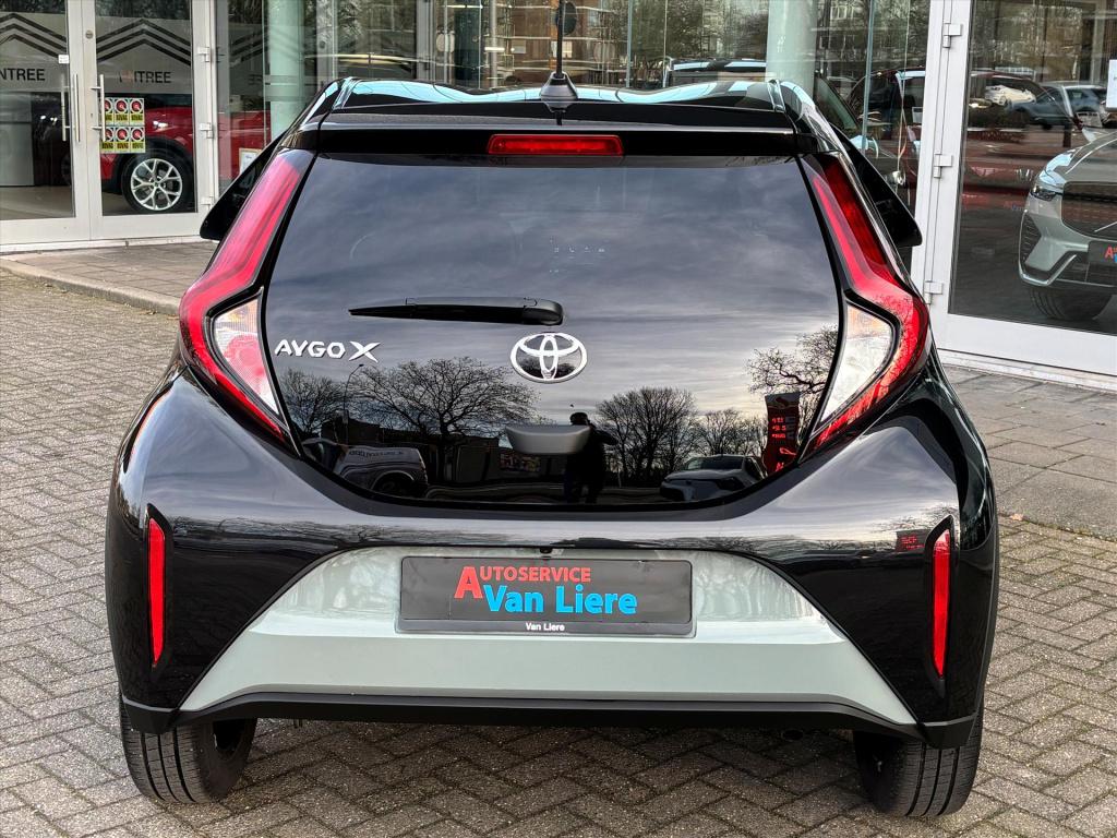 Toyota Aygo x 1.0 vvt-i mt 72pk pulse|bi tone stoelverwarming|carplay|camer