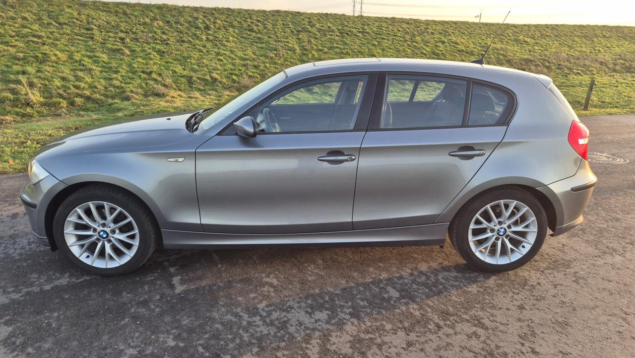 BMW 1-Serie E87 2.0 118I 5DR 2008 Grijs [APK + GROTE BEURT]