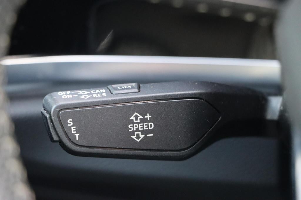 Audi Q3 35 tfsi s line 150pk s-tronic