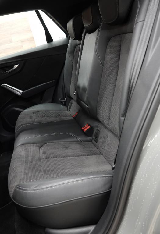 Audi Q2 40 tfsi | s line | pano | pdc | cruise |