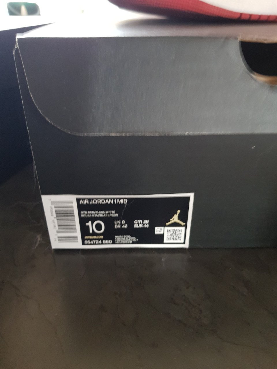2 paar Nike air jordan mid & low
