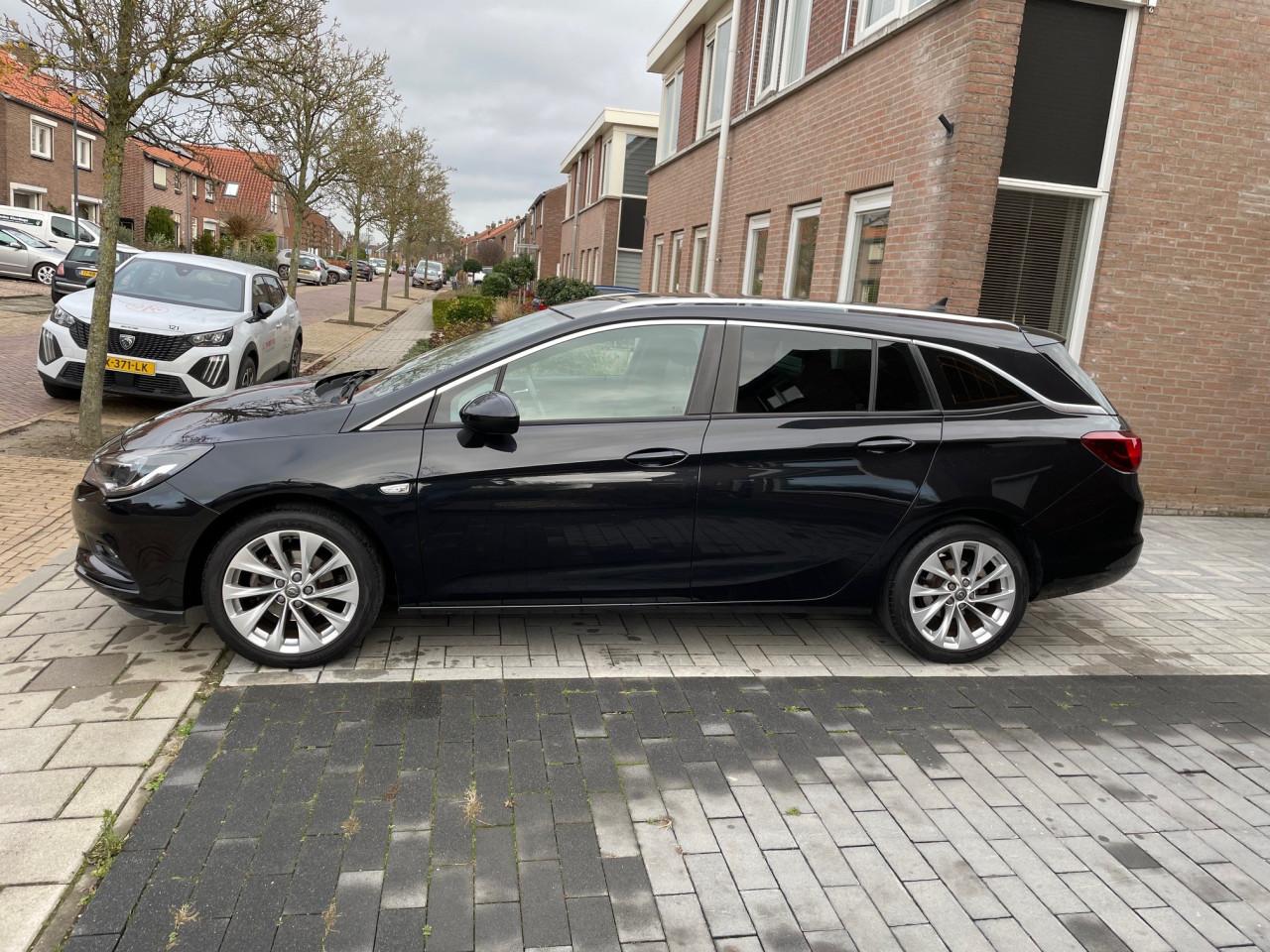 OPEL ASTRA SPORTS TOURER