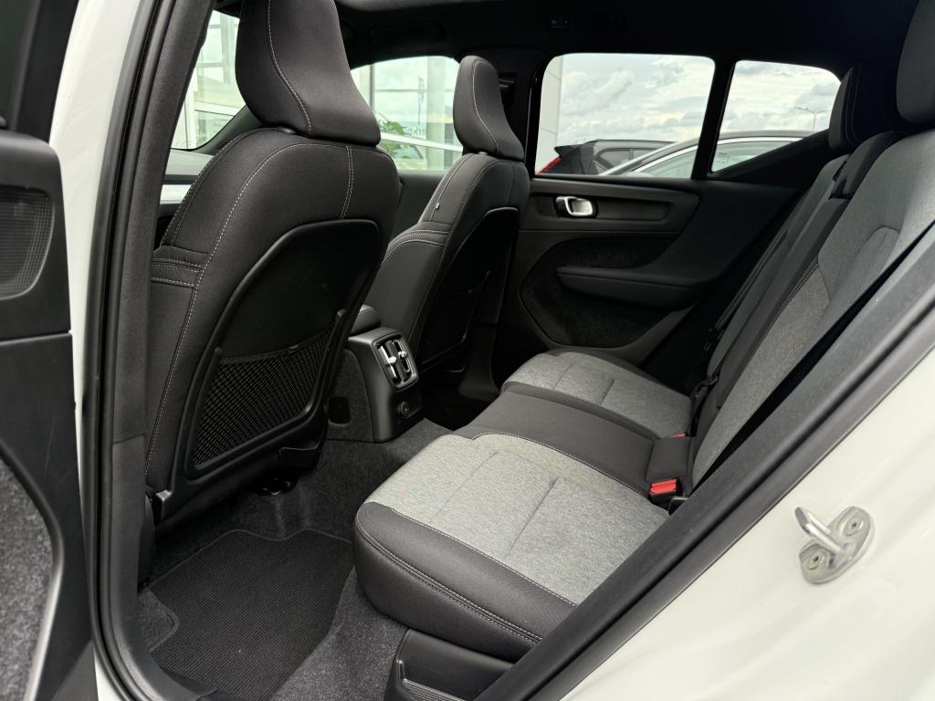 Volvo XC40 t5 262pk recharge ultimate dark | adap.cruise| panodak| trekhaak