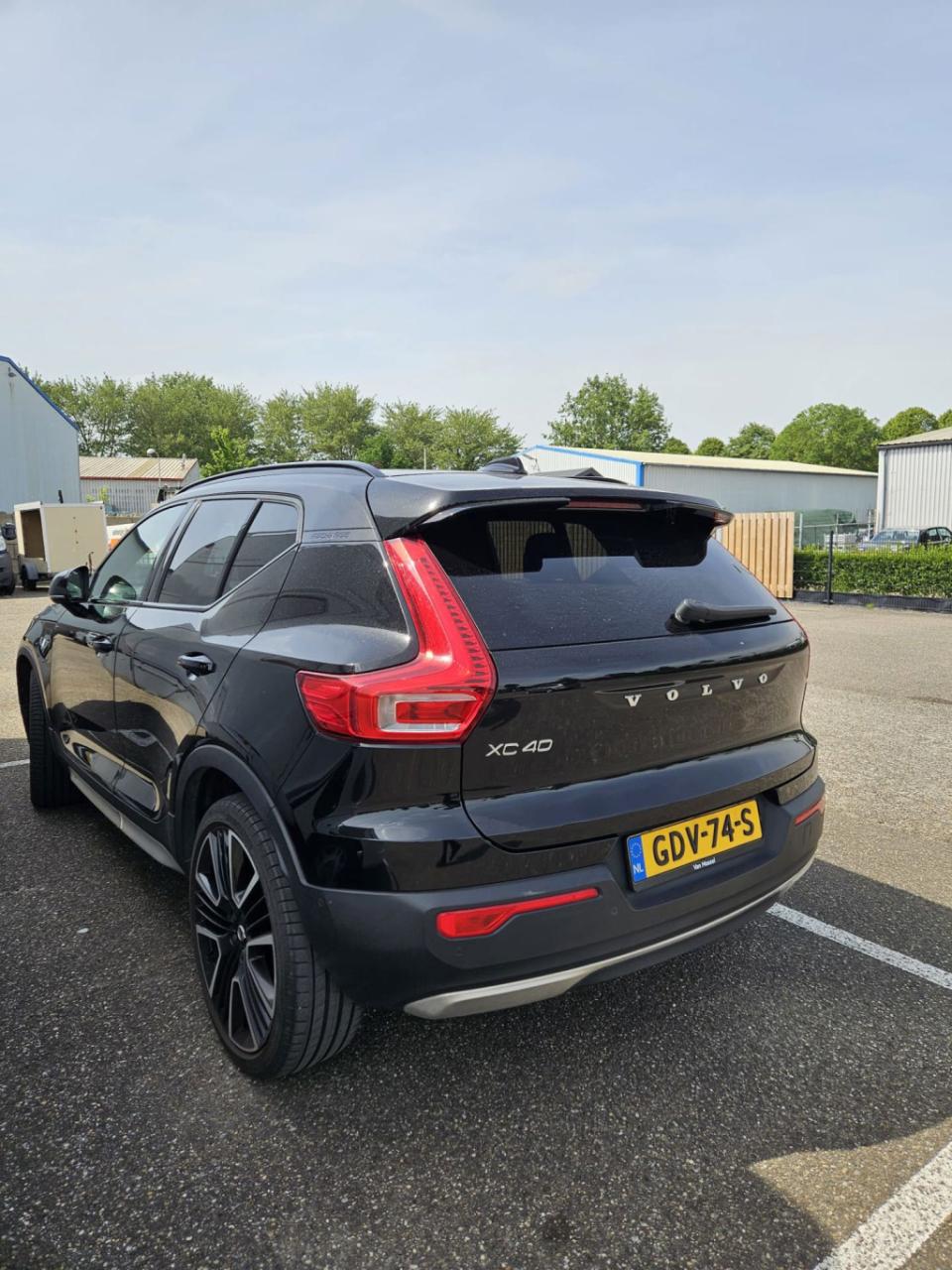 Volvo XC40 1.5 t5 recharge r-design