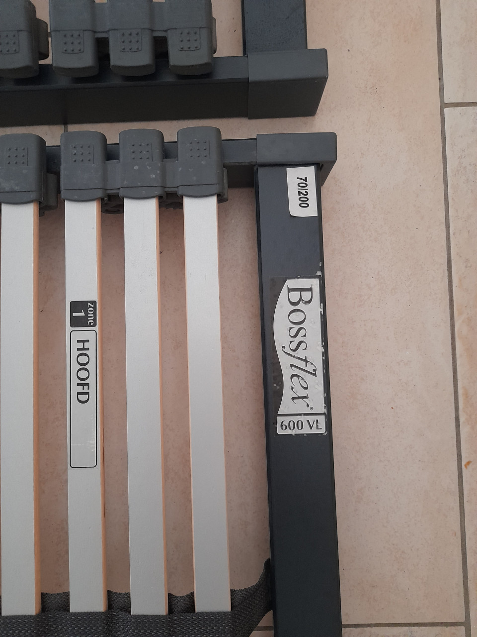 2 x 70 x 200 Bossflex lattenbodems ( in goede staat )