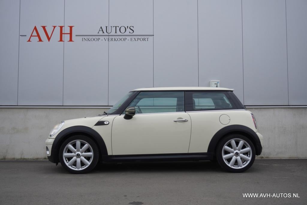 Mini 3-deurs 1.6 cooper chili, panoramadak!