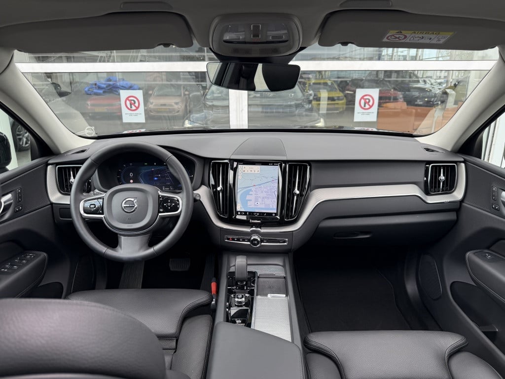 Volvo XC60 2.0 t6 awd + dark