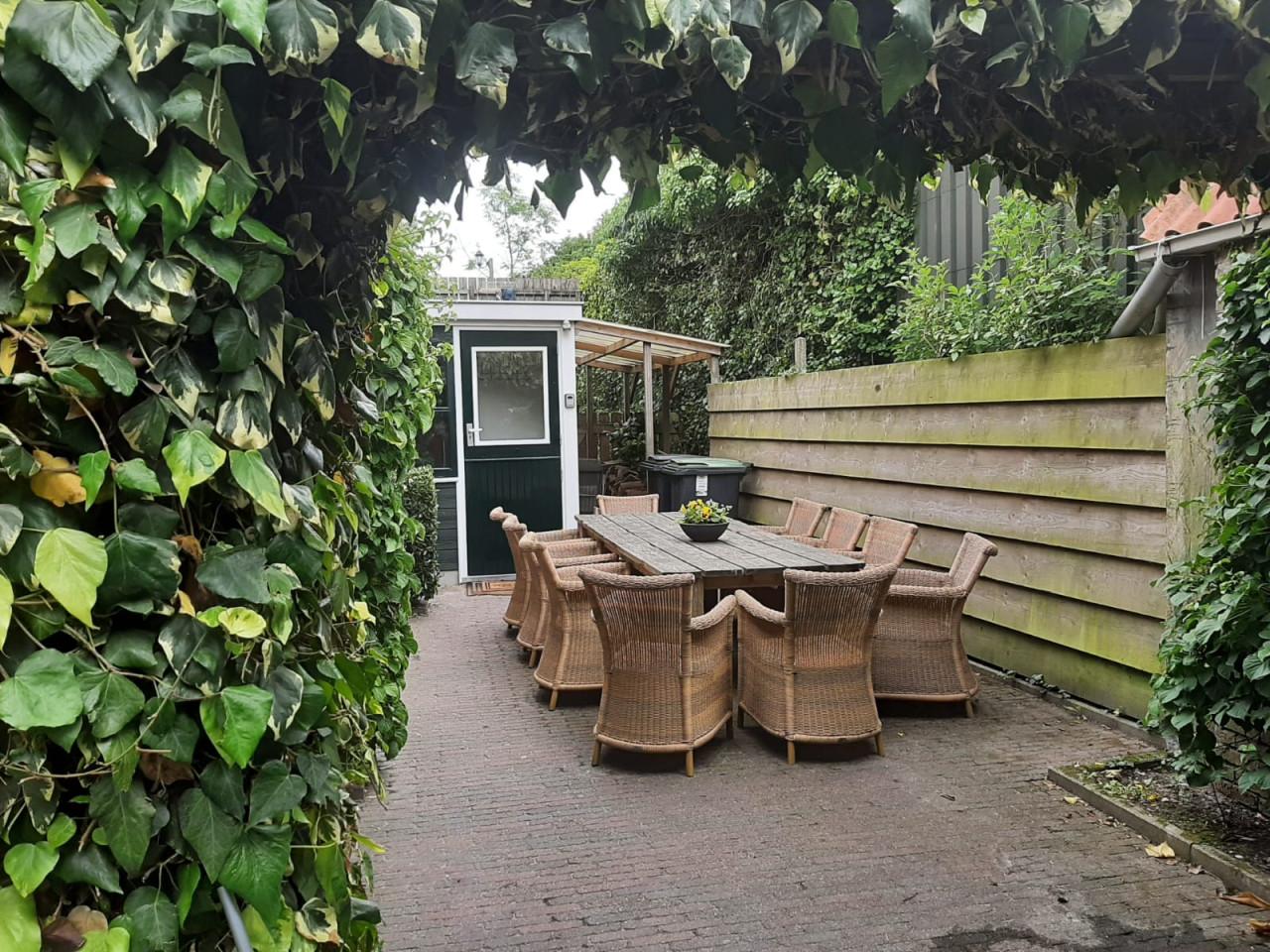 Vakantiewoning, 3 km van de Zee, 10-14 personen, Aagtekerke