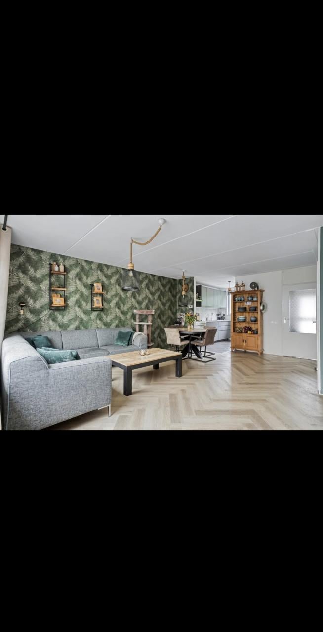 Instapklare woning, in de groene omgeving "Rivierenpark "