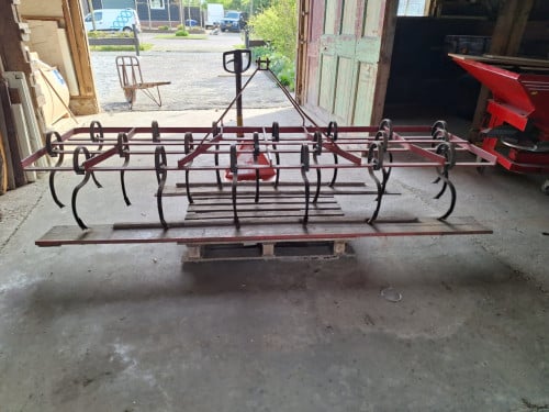 Triltand cultivator