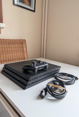 PlayStation 4 pro 1TB