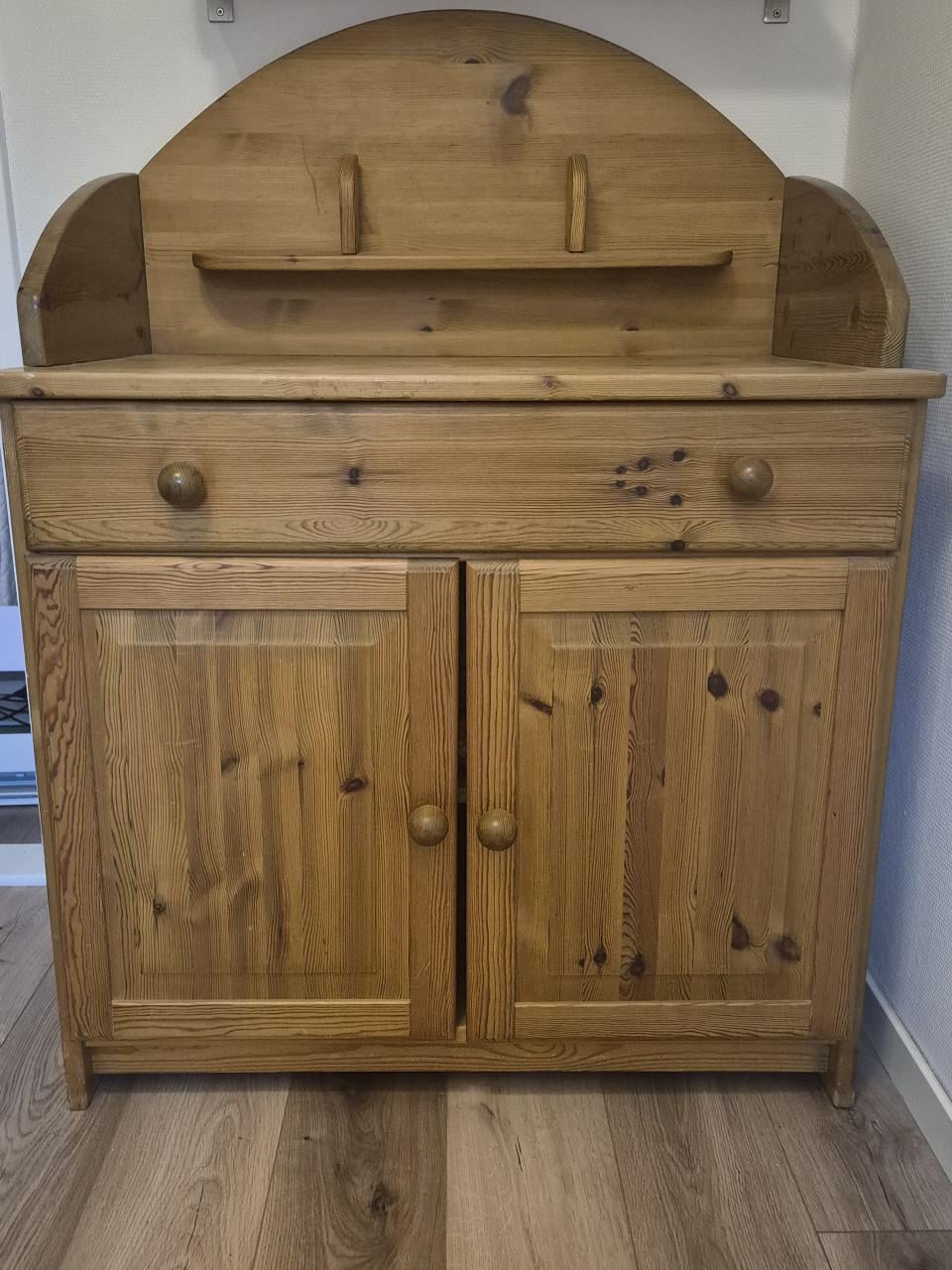 Babyledikant en kommode