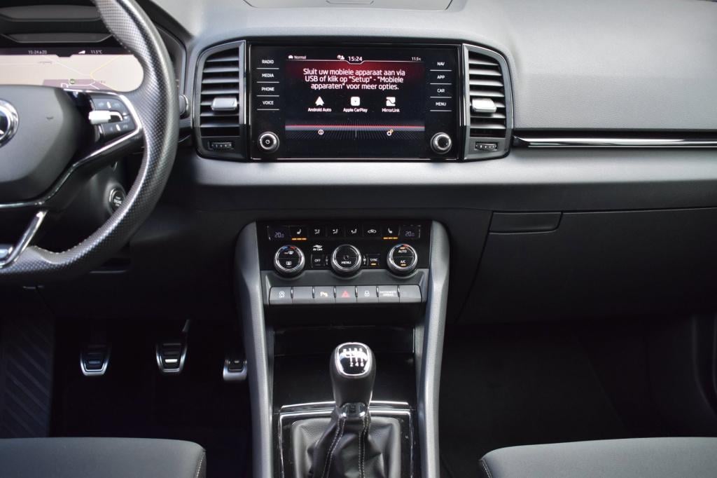 Skoda Karoq 1.5 tsi act sportline | camera | nap | stoelverwarming | apple 