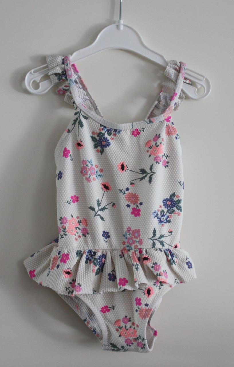 Badpak met met bloemen print maat 86-92
