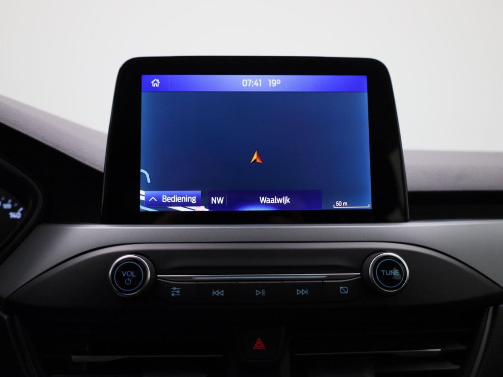 Ford Focus wagon 1.0 ecoboost hybrid connected | navigatie | cruise control