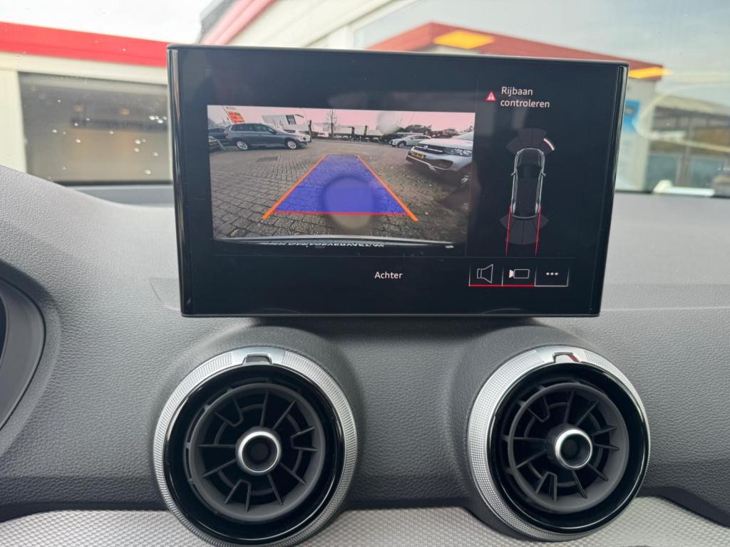 Audi Q2 35 tfsi s edition