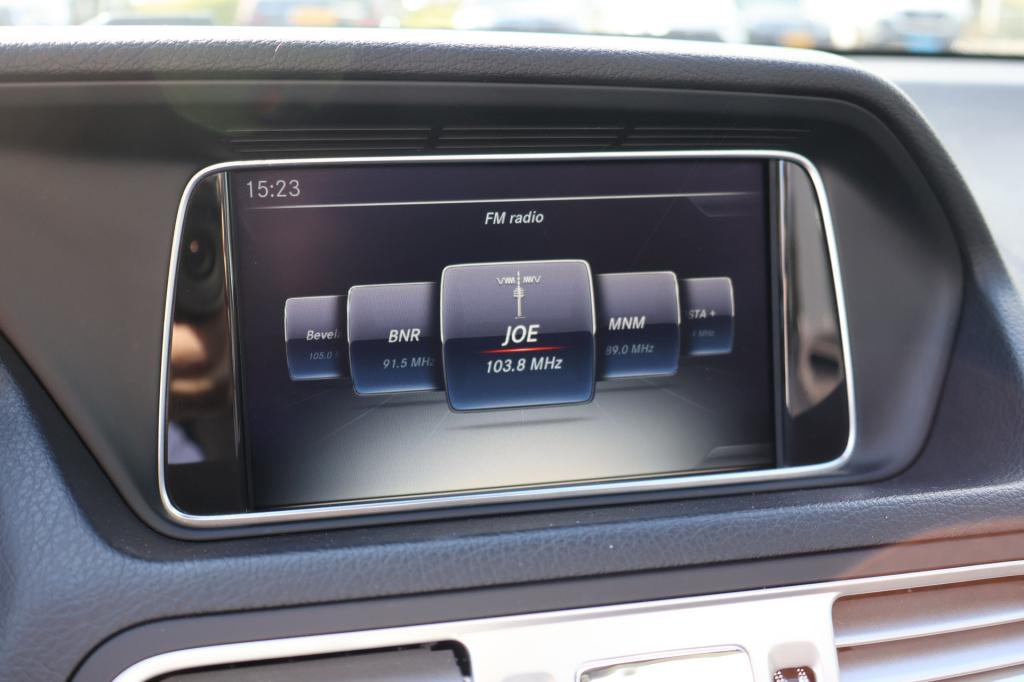 Mercedes-Benz E-Klasse cabrio 200 ambition sport edition l amg line l smart