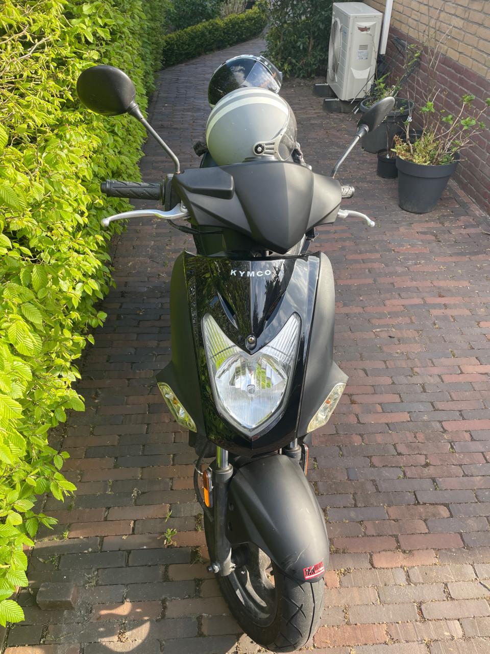 Kymco Agility scooter - zwart