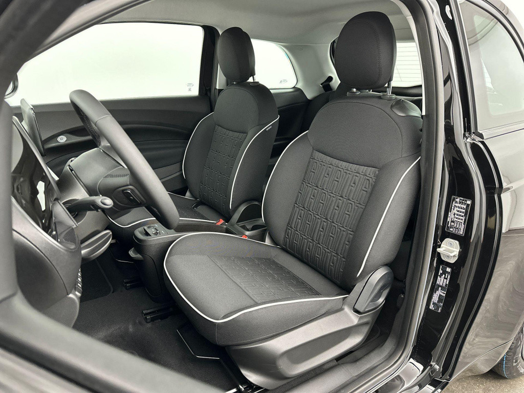 Fiat 500e 42 kwh | carplay | cruise control | ecc | pdc |