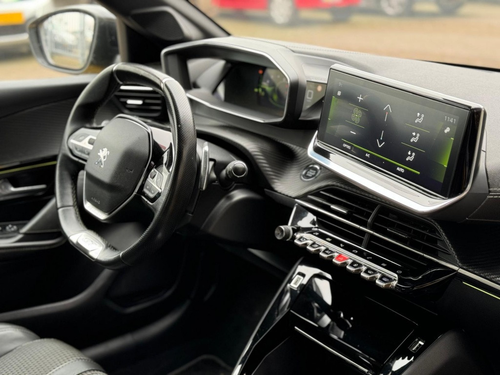 Peugeot 208 1.2 puretech gt