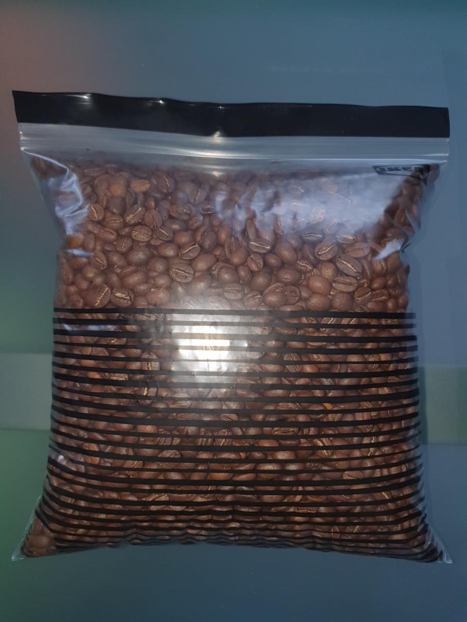 Vers gebrande arabica koffiebonen  €10,-/kg