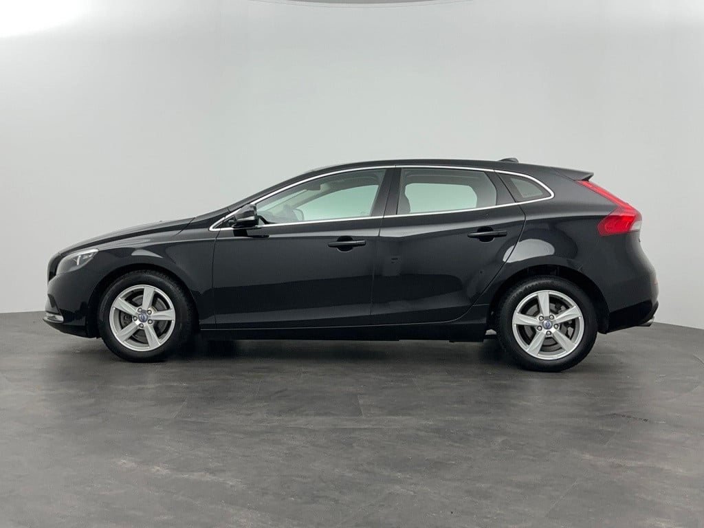 Volvo V40 1.6 t3 momentum clima cruise 107262km