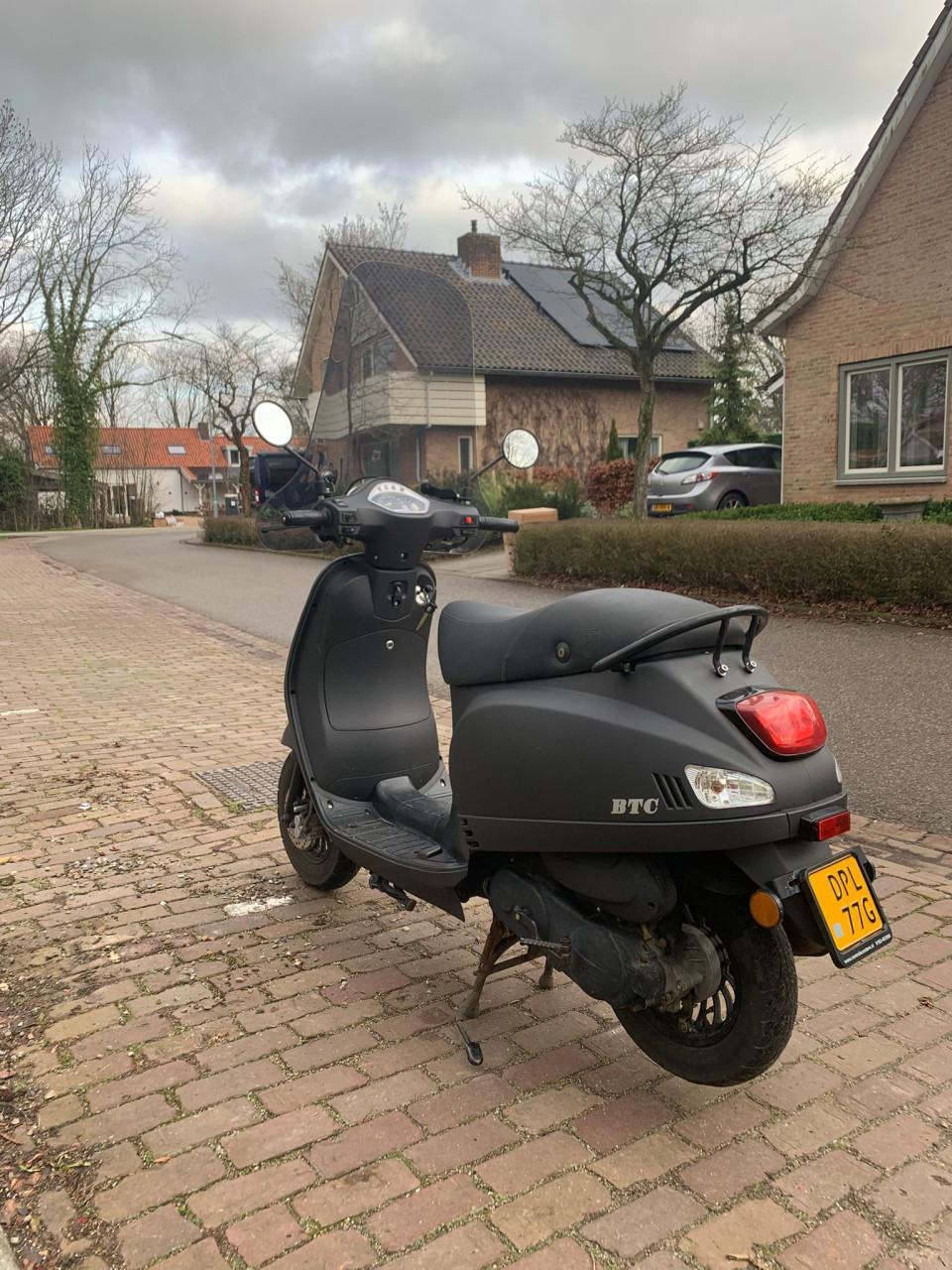 Nette Btc Riva Scooter Lage km