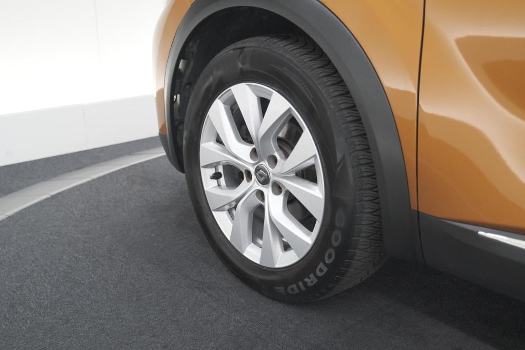 Renault Captur tce 130 edc intens | trekhaak | adaptieve cruise control | c