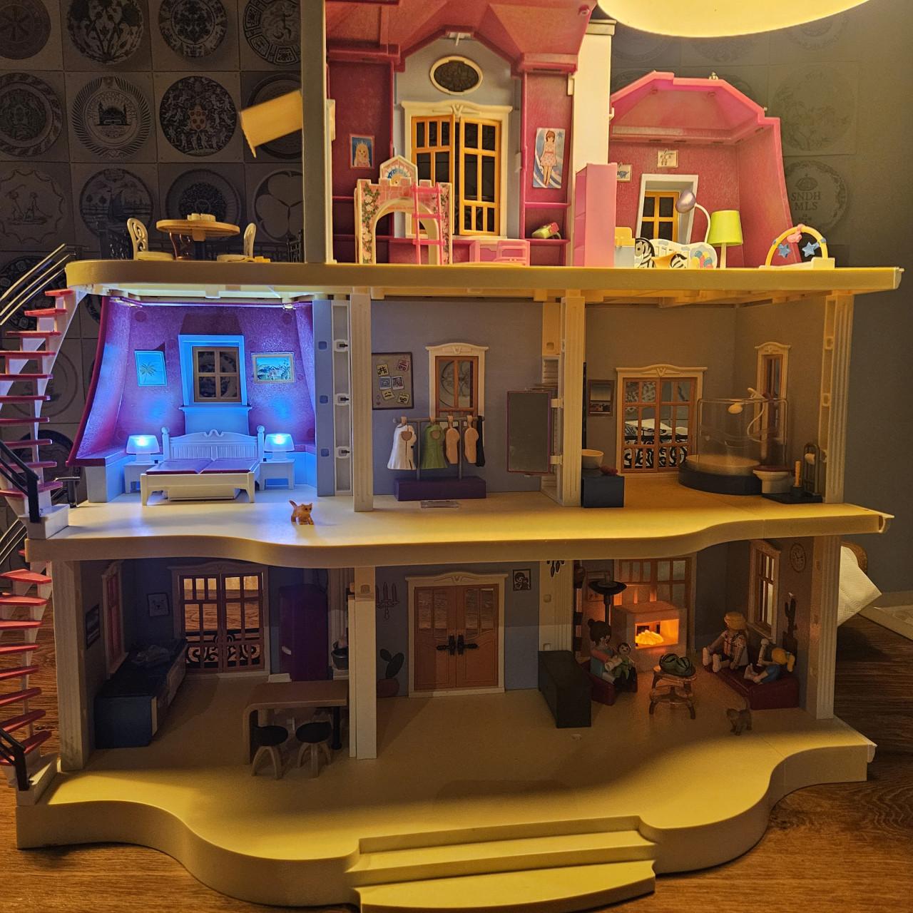 Poppenhuis volledig ingericht