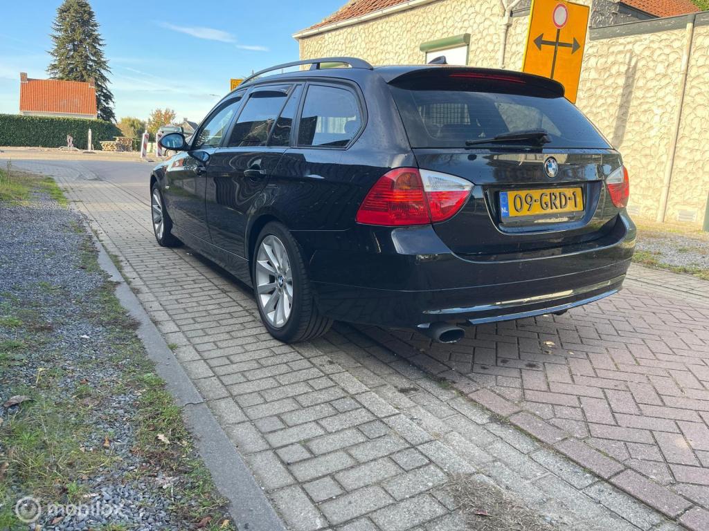 BMW 3-serie touring 318i executive