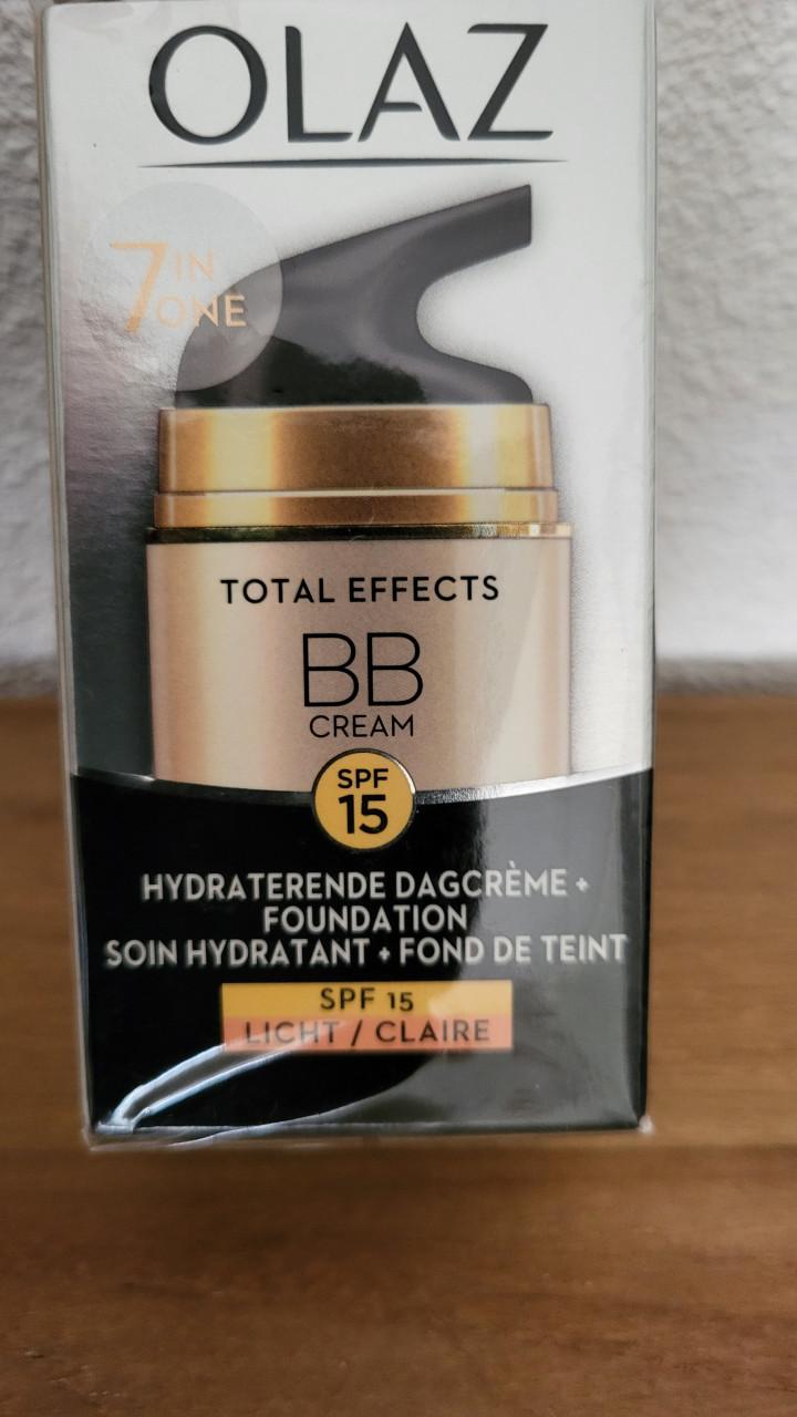 Olaz Total Effects BB Cream Light SPF 15 50 ml - NIEUW