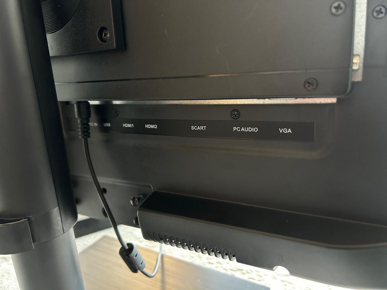 Led tv mt logic met dvd speler