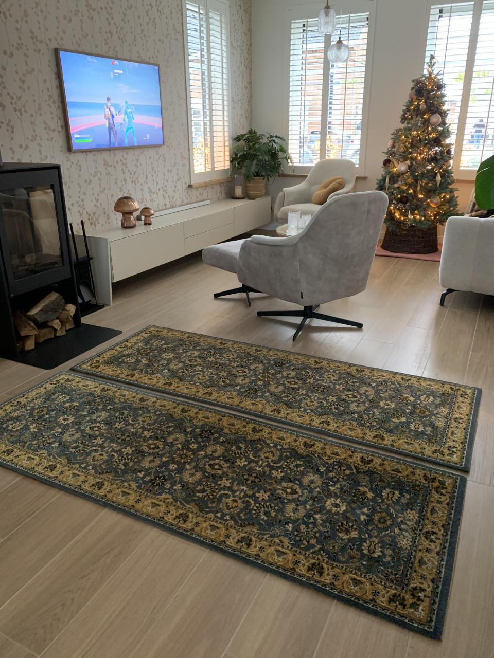 ✨Twee Prachtige Sfeervolle Vloerkleedjes van Louis de Poortere✨