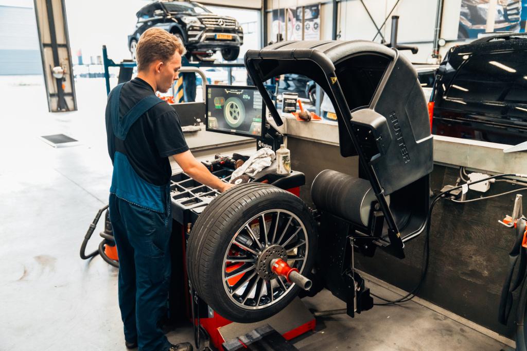 Mercedes-Benz C-Klasse estate 200 avantgarde l panoramadak l beige leder in