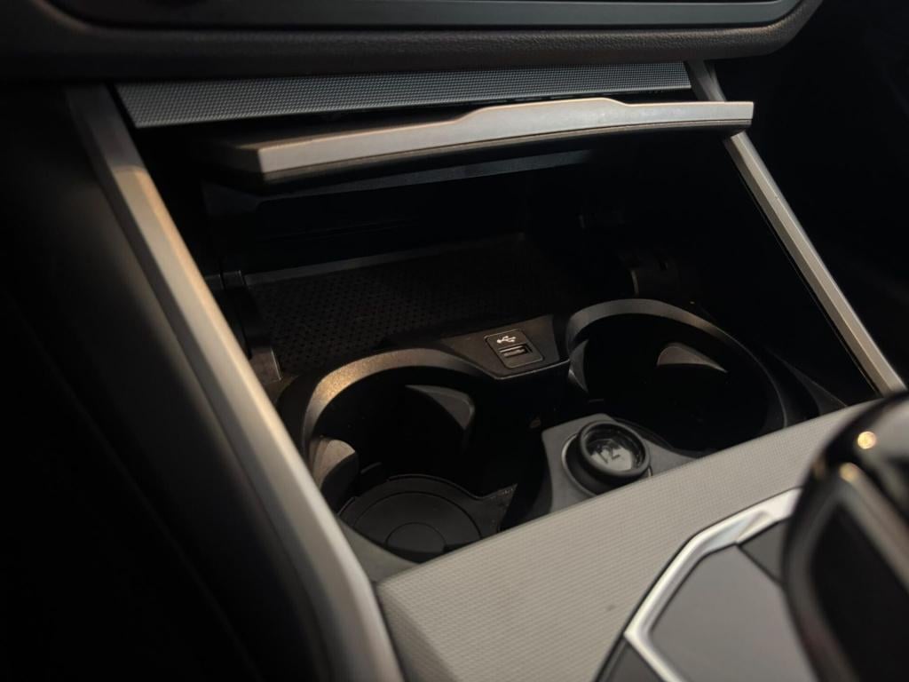 BMW 3-serie touring 320e high executive
